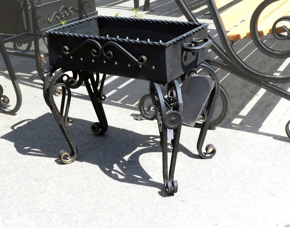 Мангал "большой + 12 шампуров"