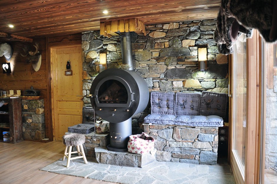 Печь камин в стиле Шале