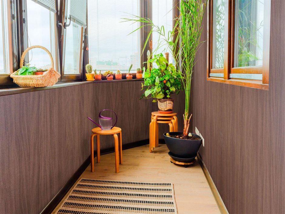 Ламинат на лоджии