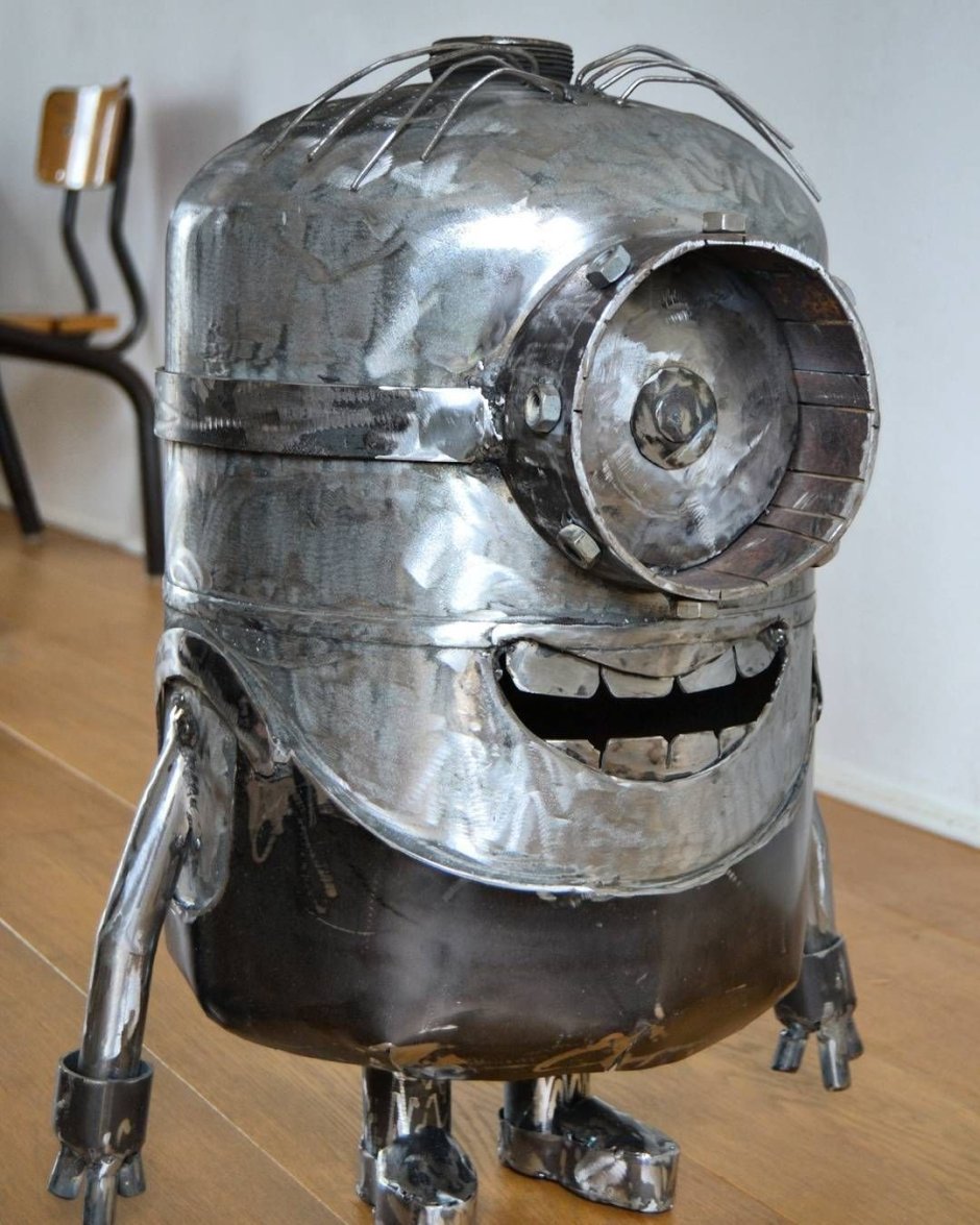 Миньон из металла