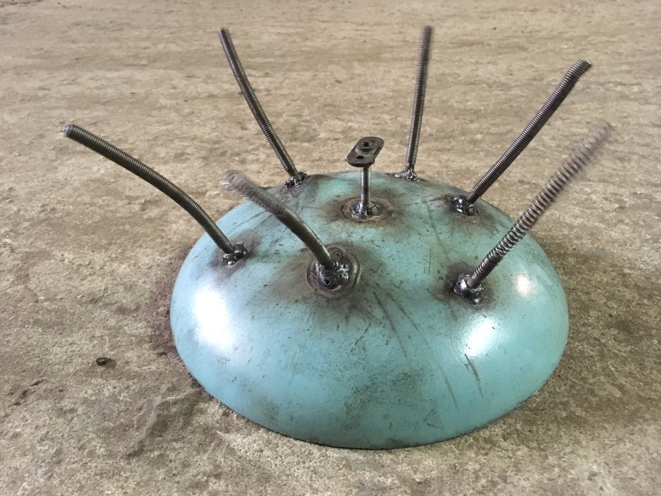 Пепельница из фреонового баллона