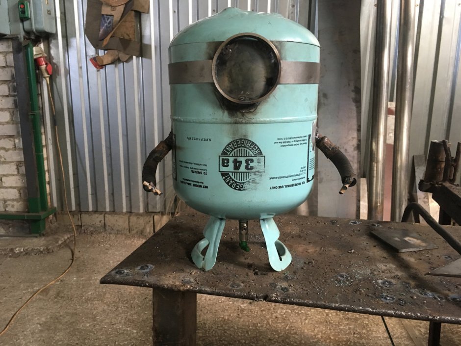 Урна Миньон из фреонового баллона