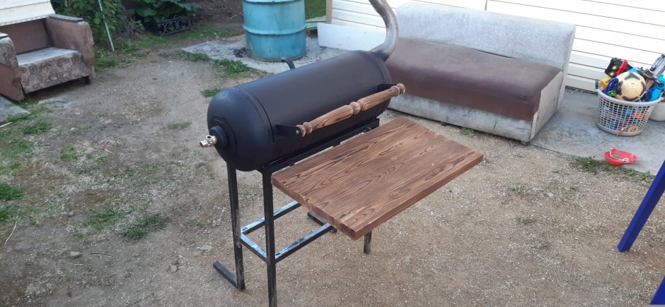 Мангал со столом из баллона