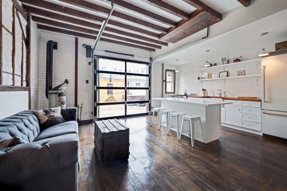 Бетонные балки в интерьере