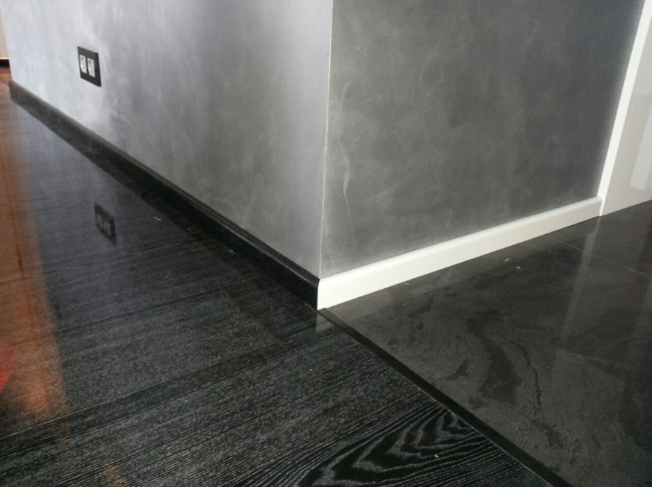 Плинтус Mardom Decor