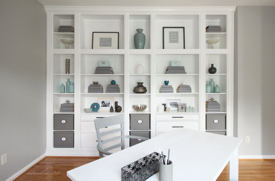 Встроенный стеллаж в нишу