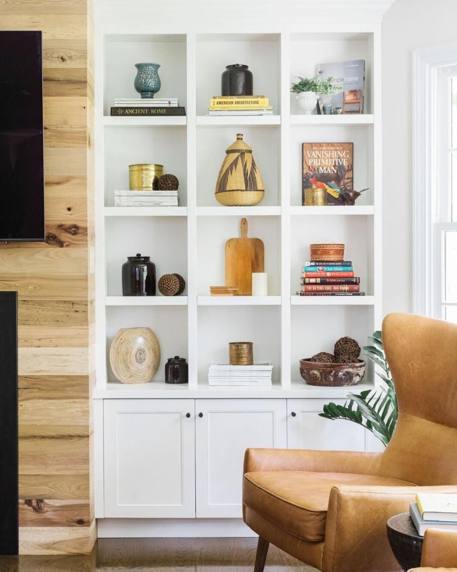 Встроенный книжный шкаф