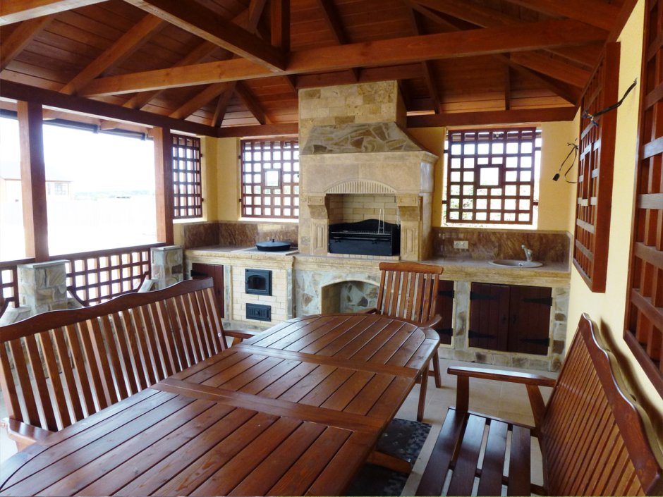 Беседка для дачи с печкой