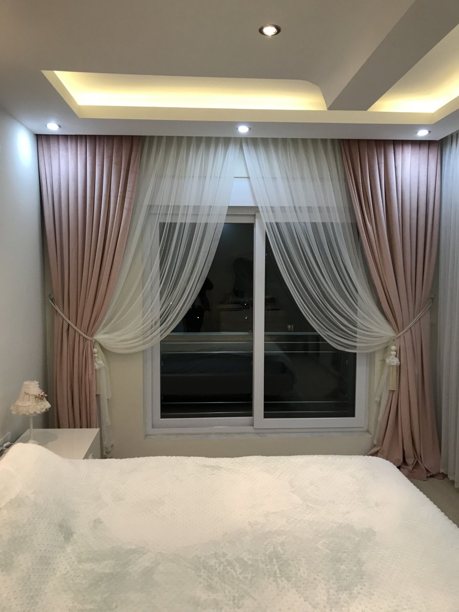 Шторы в спальню в современном