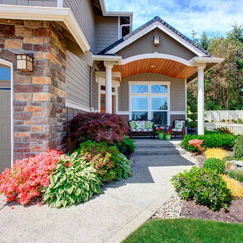 Дорожка перед домом