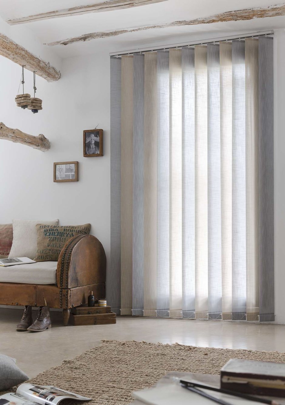 Вертикальные жалюзи и тюль