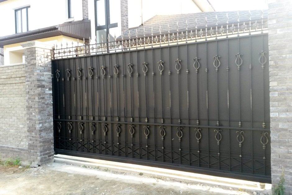 Ворота раздвижные металлические глухие