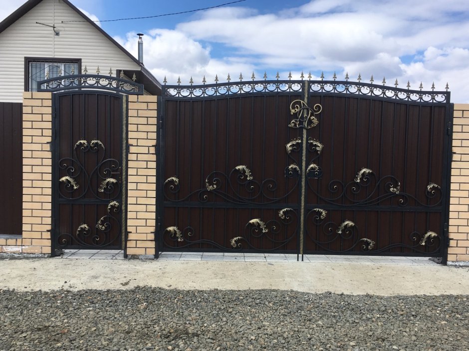 Кованые откатные ворота кво05