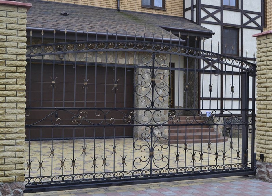 Кованые откатные ворота Коварт
