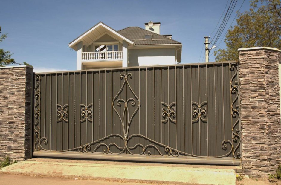 Кованые откатные ворота Коварт