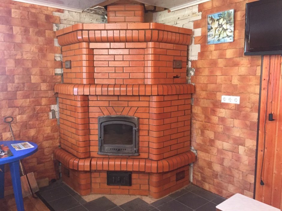 Каминопечь лежанкой Залуцкий