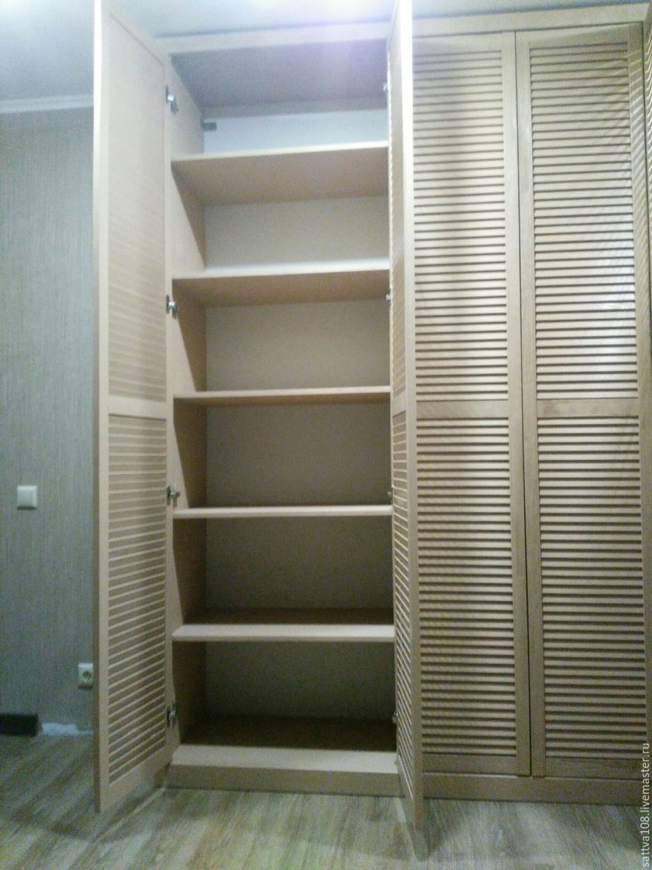 Гардероб ПАКС С жалюзийными дверцами