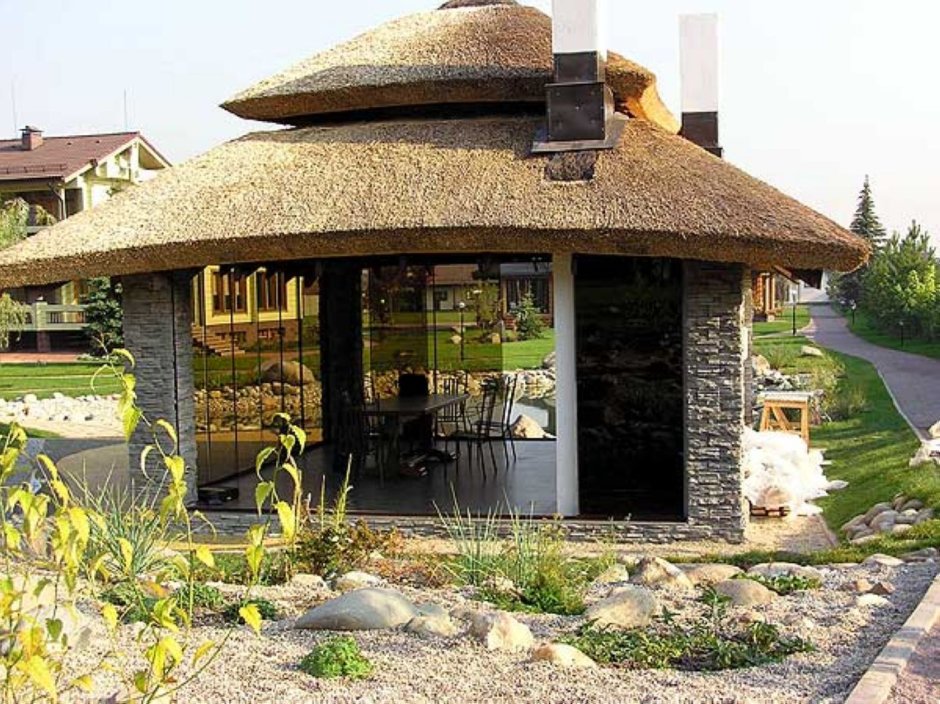 Каменный мангал в беседке