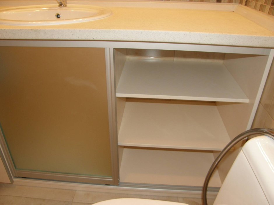 Шкаф под раковину с раздвижными дверцами