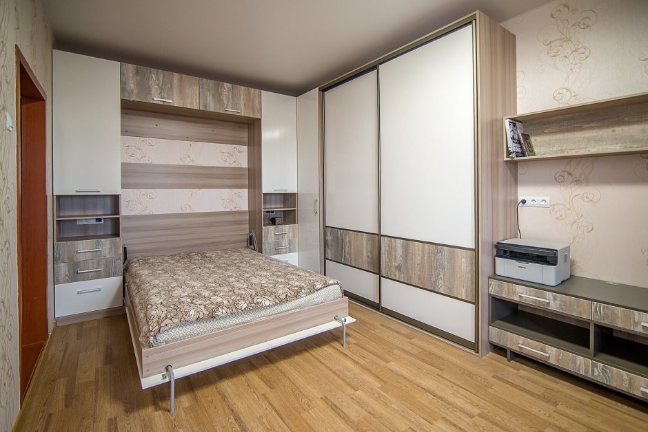 Шкаф над кроватью