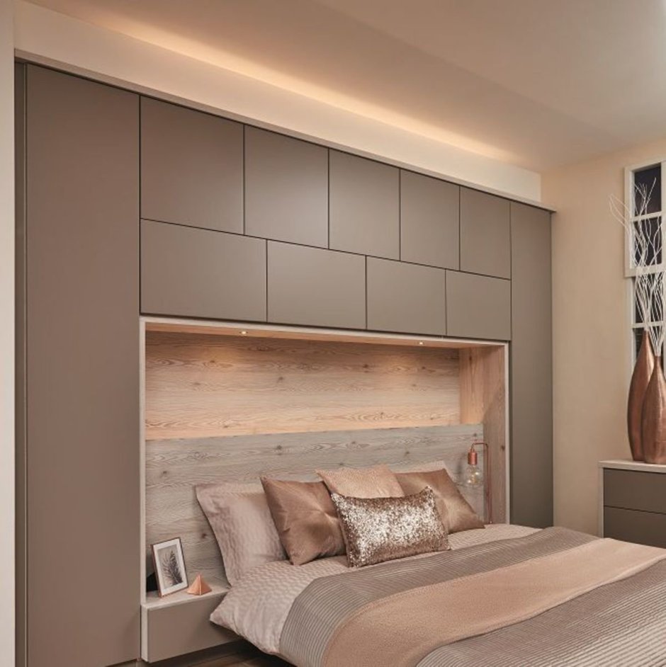 Кровать встроенная в шкаф