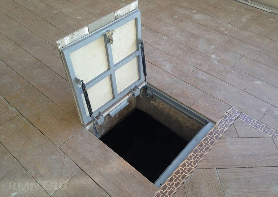 Люк напольный под плитку Floor d6080