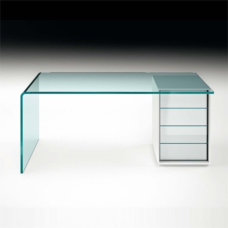 Письменный стол из стекла