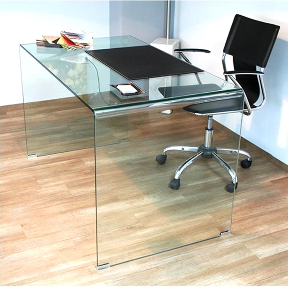 Компьютерный стол из оргстекла