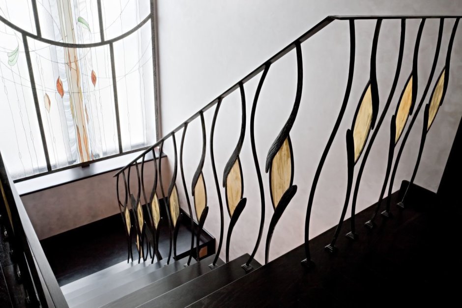 Балясины для лестницы из металла Модерн
