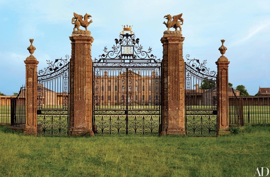 Кирпичная ограда с воротами усадьба Рукавишникова