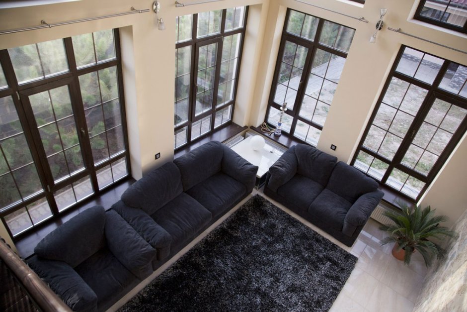 Входные двери Рехау