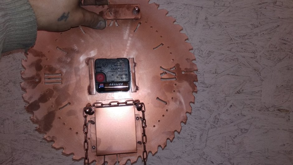 Часы из сцепления