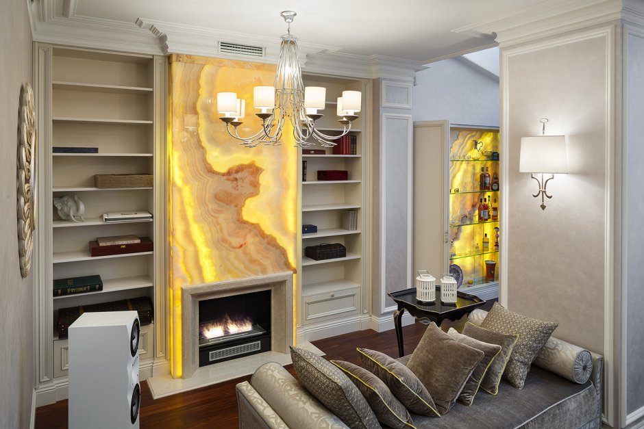 Камин встроенный в нишу