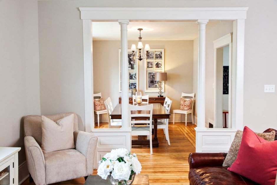 Колонны в интерьере в проемах