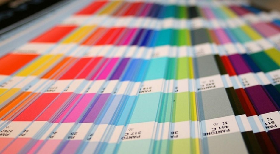 Цветная палитра натяжных потолков