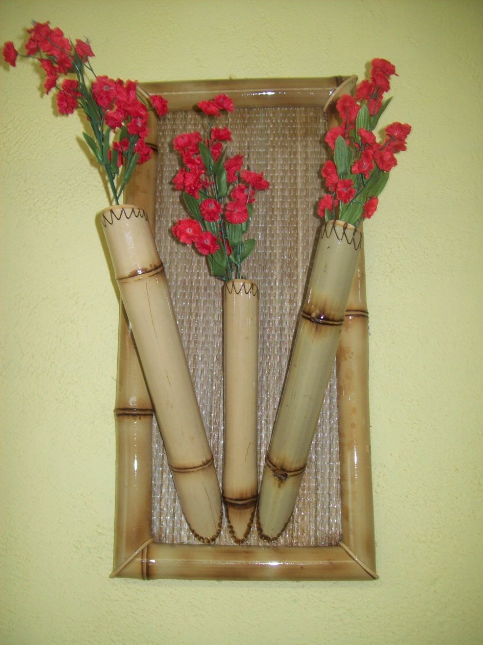 Декор из бамбуковых палочек