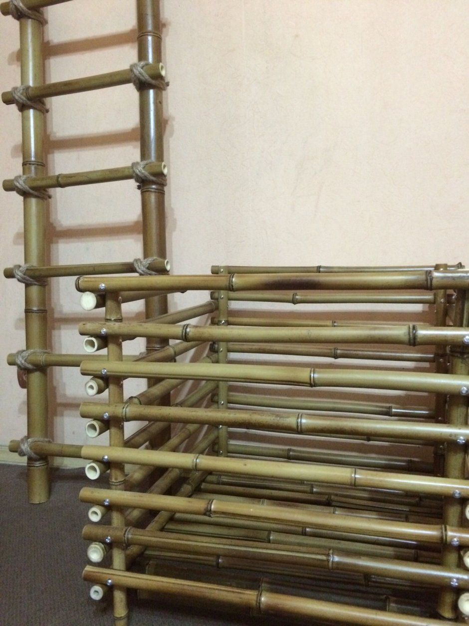 Полки из бамбука