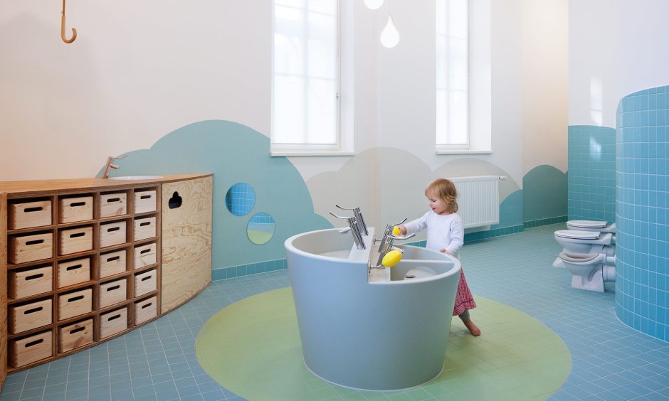 Туалетная комната в детском саду