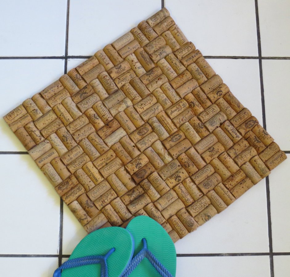 Коврик из пробок