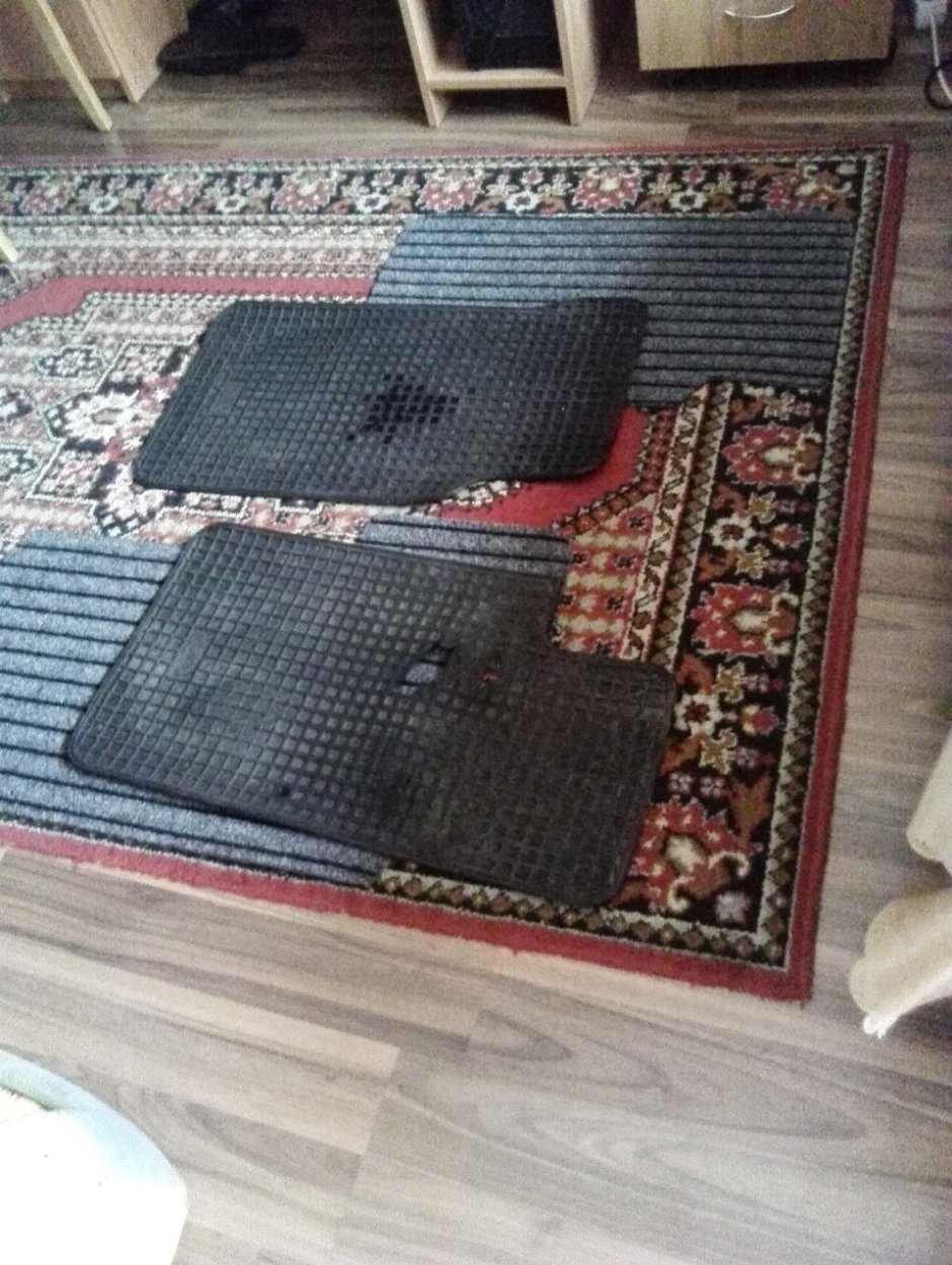 Коробки из линолеума