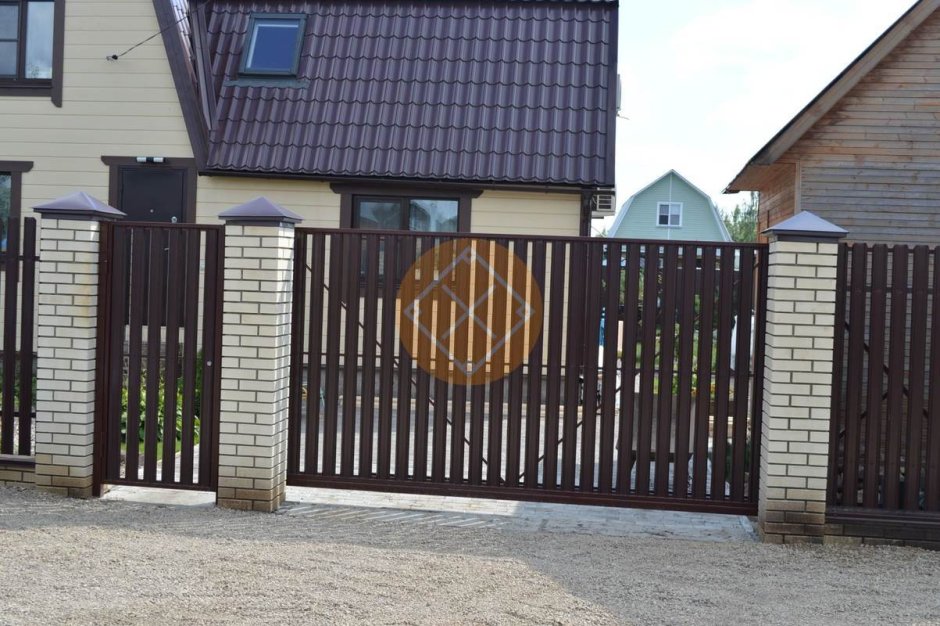 Калитка Дорхан с евроштакетником