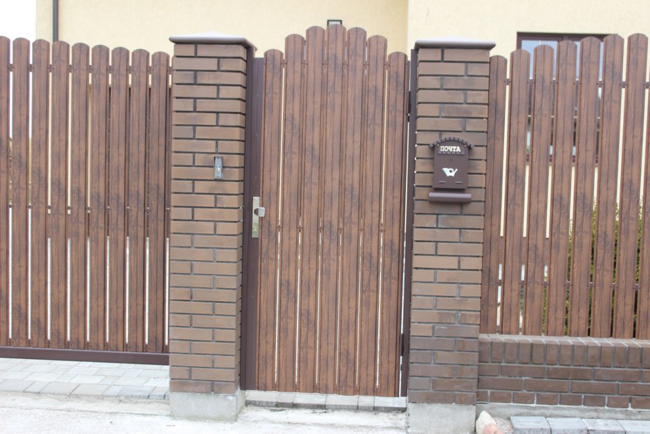 Штакетник металлический античный дуб