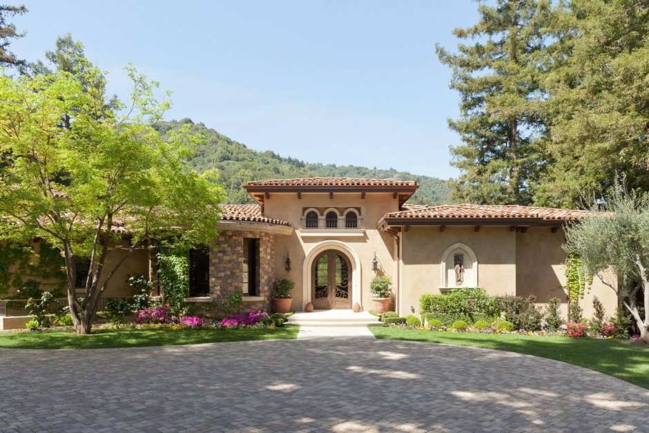 Дом в средиземноморском стиле одноэтажный из дерева