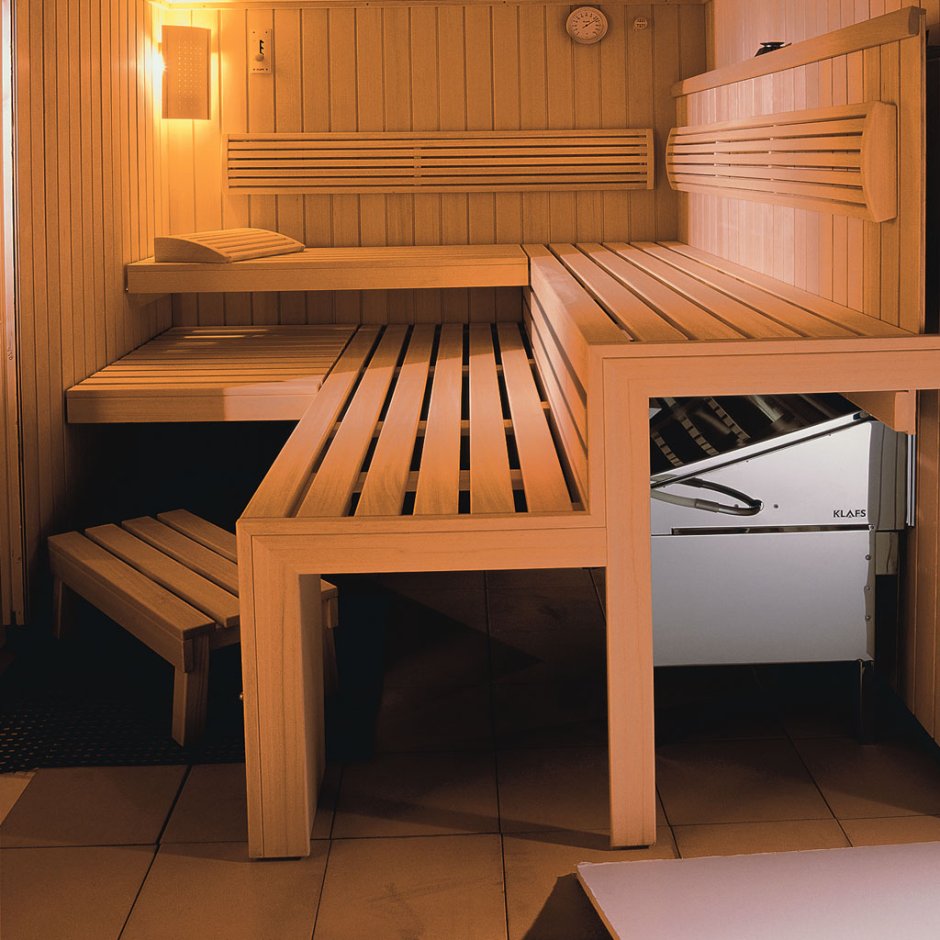 Выдвижные полки в парной