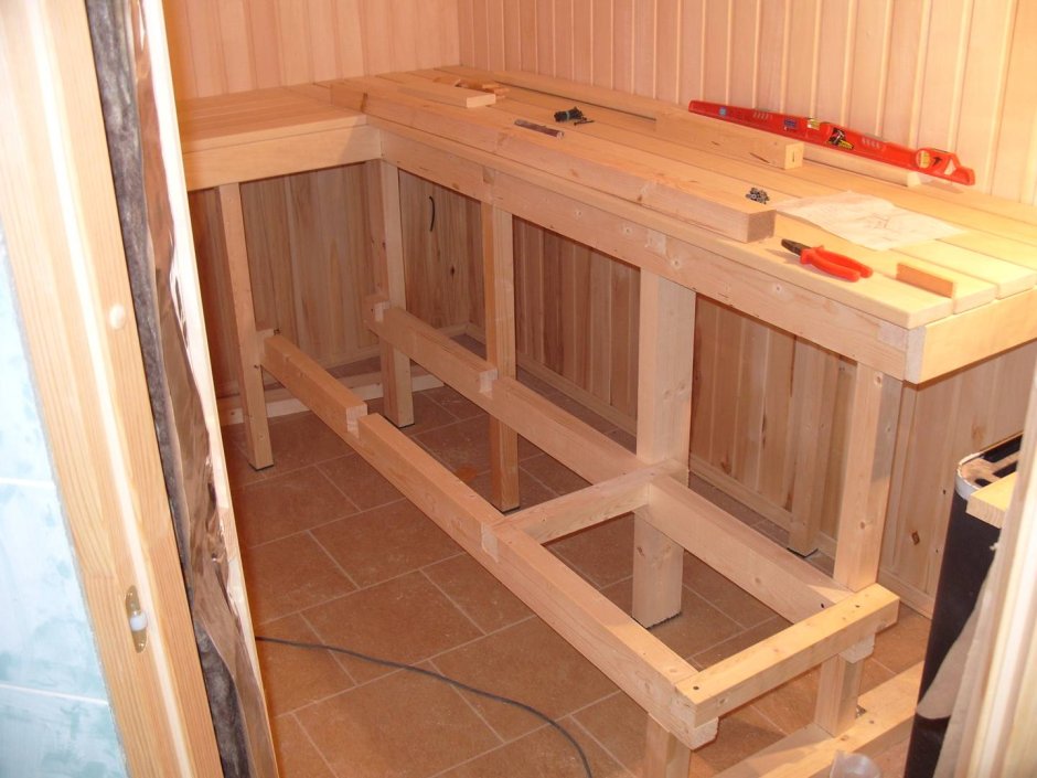 Полки в бане в парилке