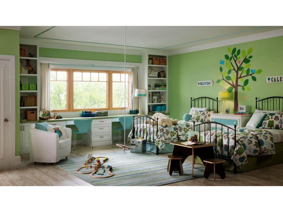 Детская с зелеными стенами