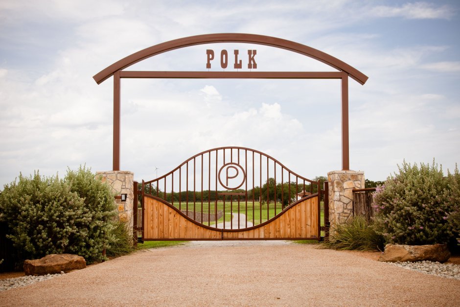 Ворота- арка из дерева