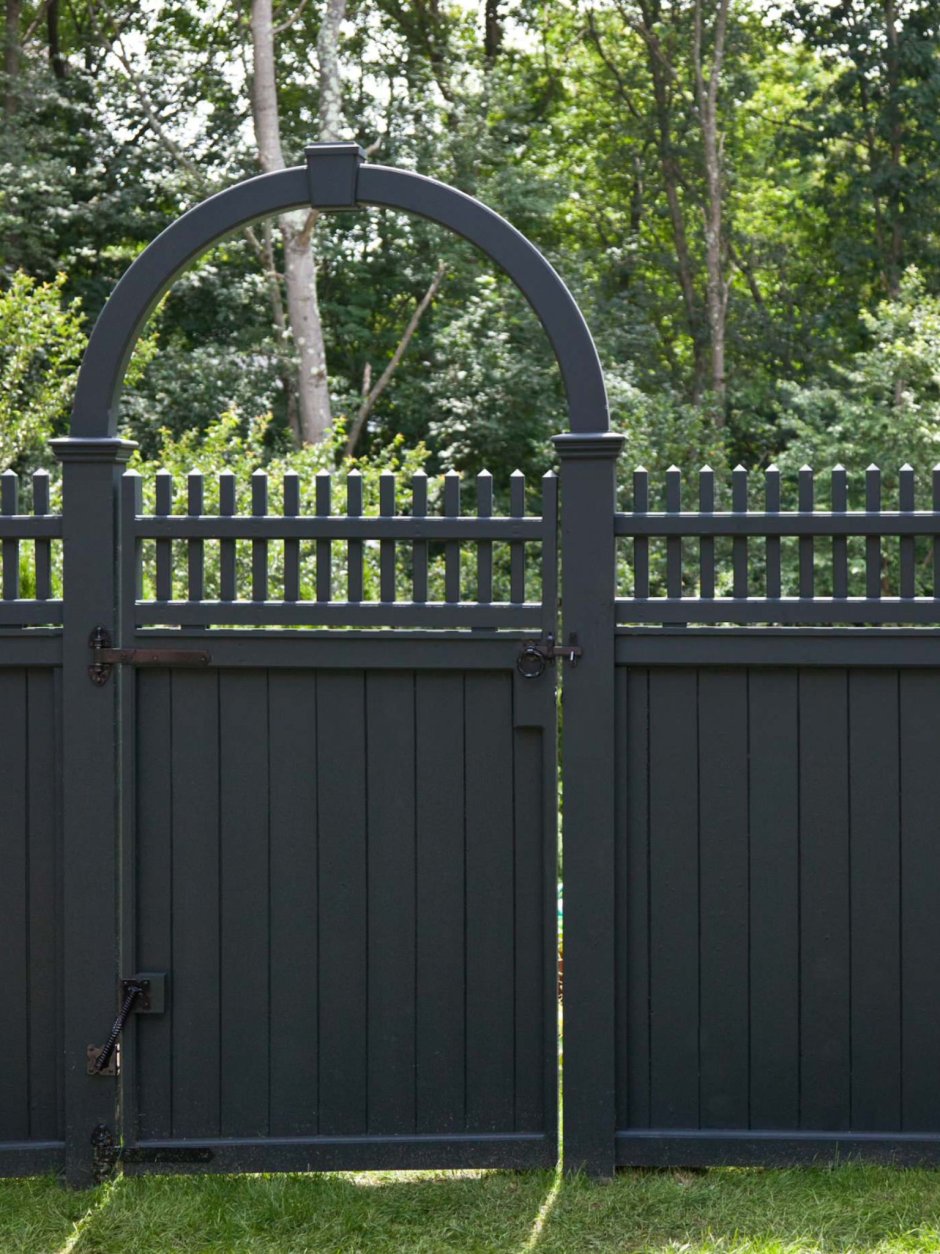 Калитка с аркой из металла