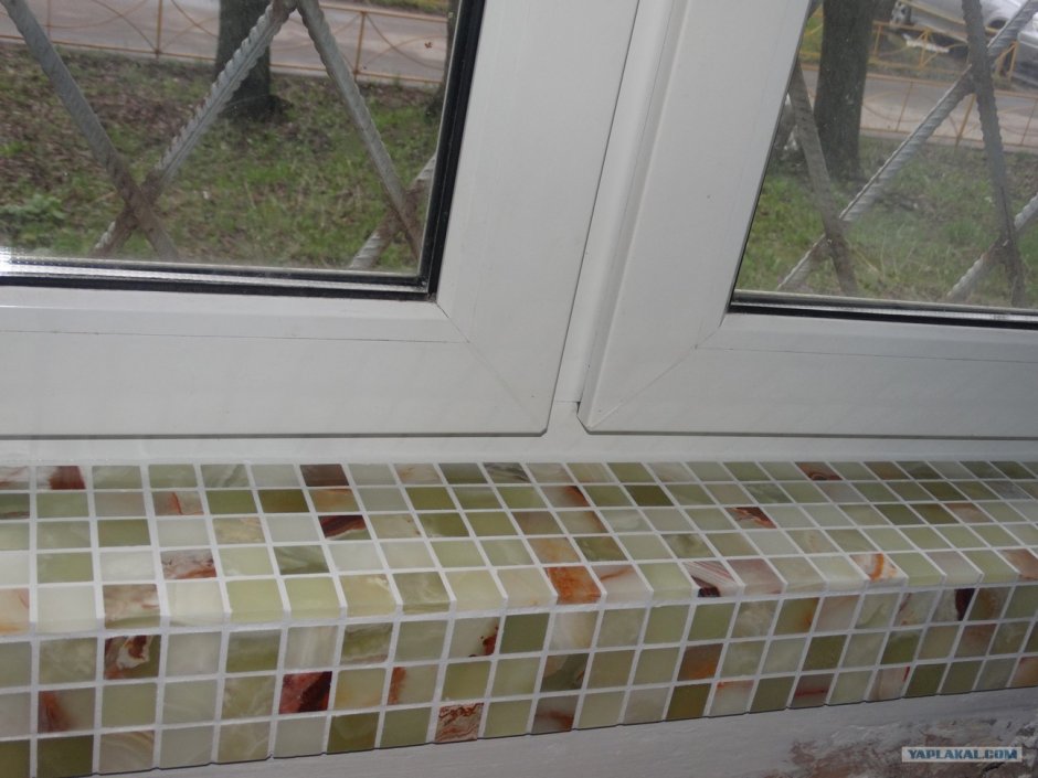 Отделка подоконника плиткой