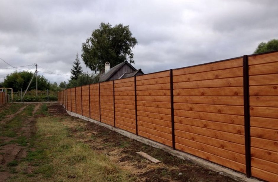 Забор из сайдинга металлического